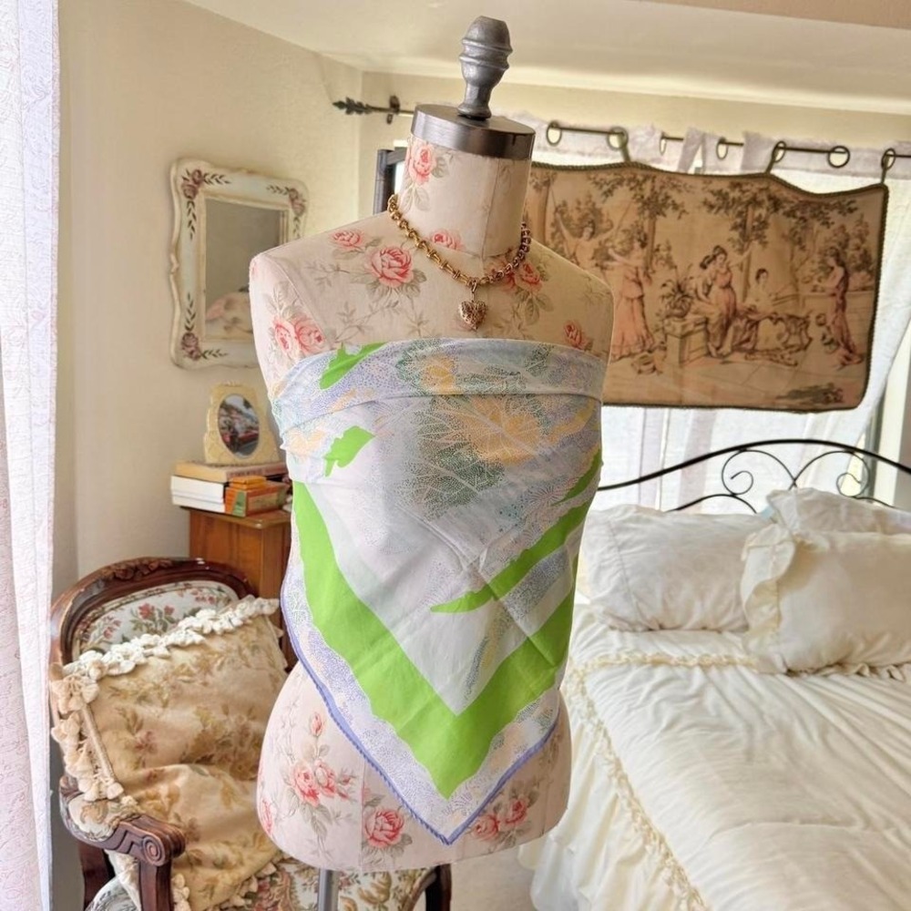 vintage green retro scarf